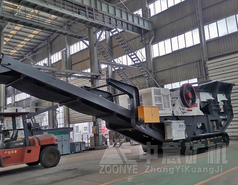 新型履帶顎式破碎機車間擺拍